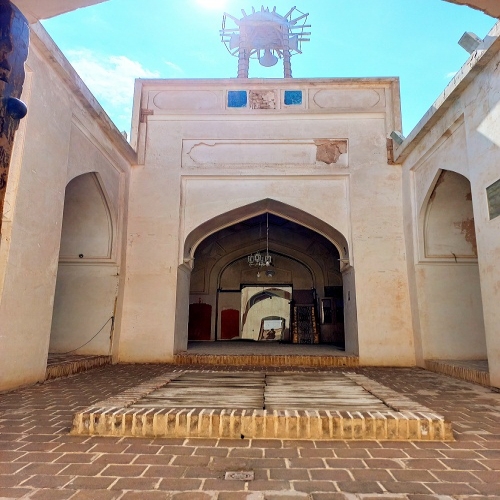 پرونده:2042191373.jpg