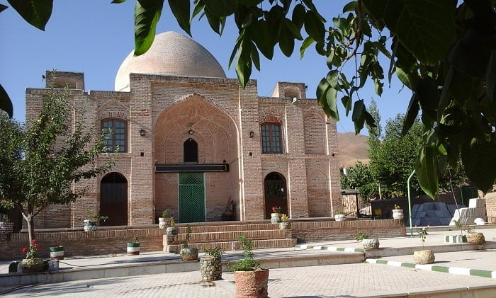 پرونده:2042170255- 3.jpg