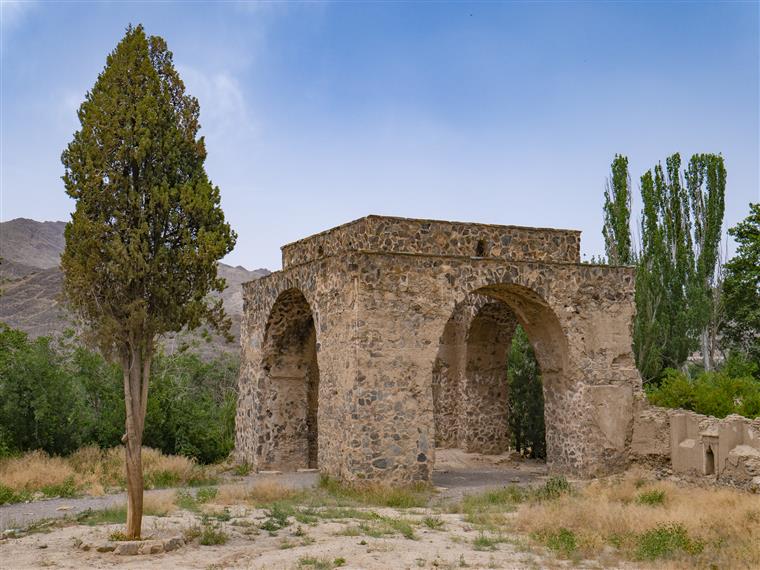 پرونده:10038700-4.jpg