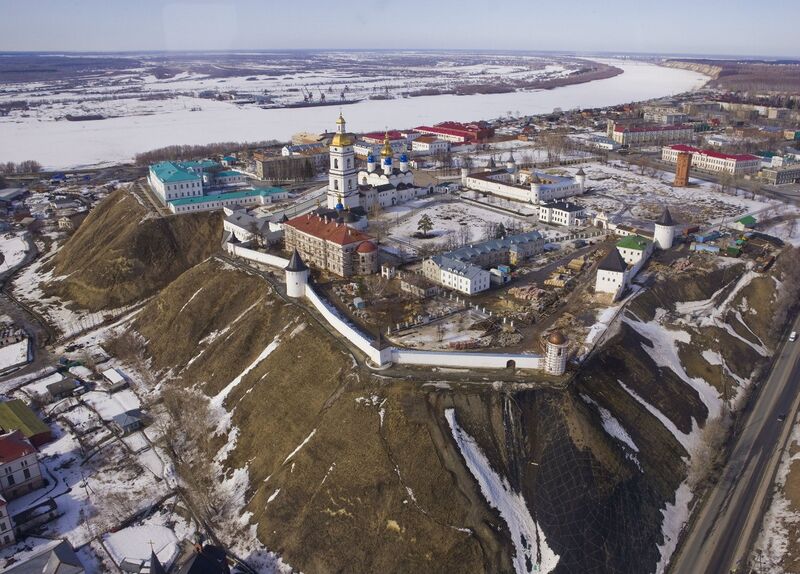 پرونده:Tobolsk Kremlin by Dmitry Medvedev.jpg