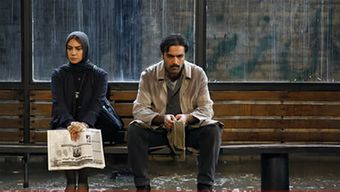 جلالیتبار و مژده شمسایی در نمایی از فیلم وقتی همه خوابیم