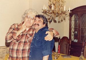 ساعدی در کنار احمد شاملو