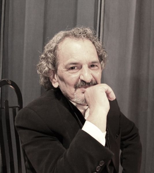 پرونده:2042151035.jpg
