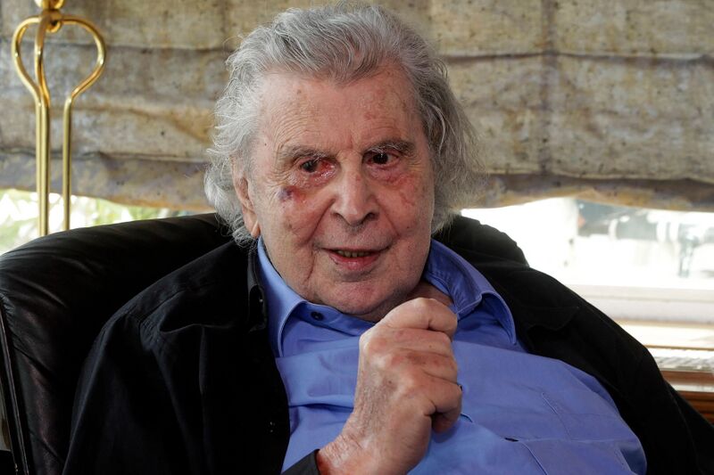 پرونده:Theodorakis, Mikis.jpg