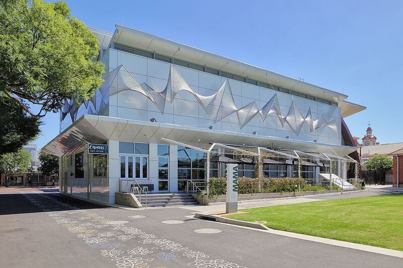 پرونده:10178600.jpg
