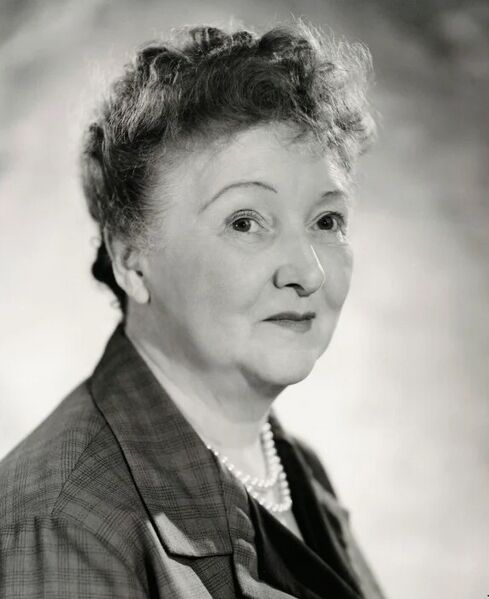 پرونده:Baillie, Isobel.jpg