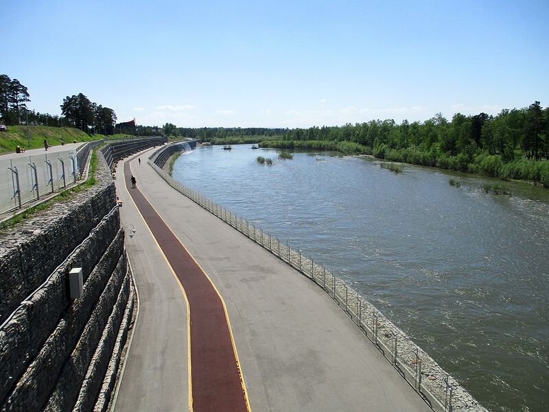 پرونده:Embankment in Angarsk, Kitoi river.jpg