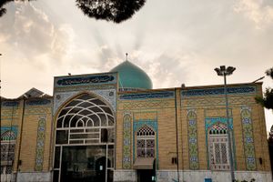 نمای بیرونی (ورودیِ) امامزاده
