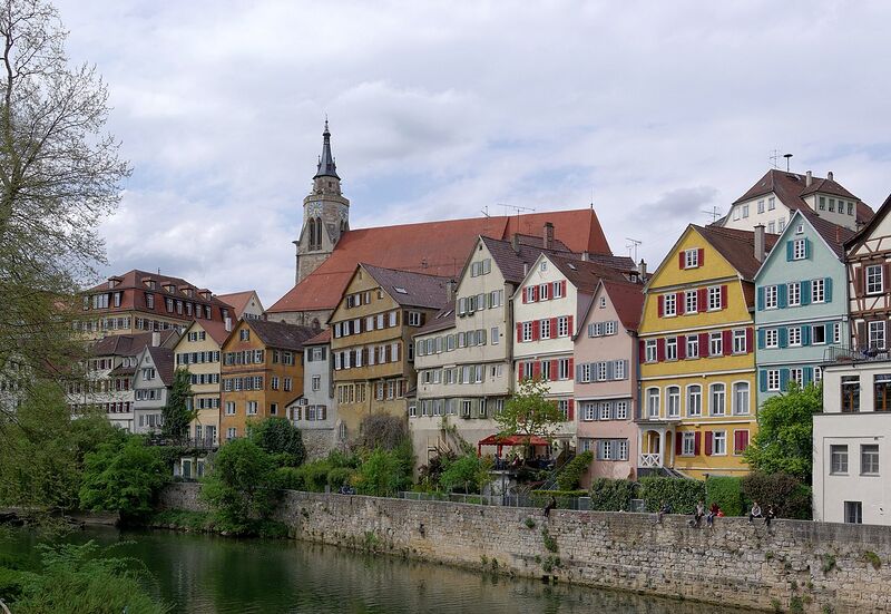پرونده:Tübingen Neckarfront BW 2015-04-27 15-31-07.jpg