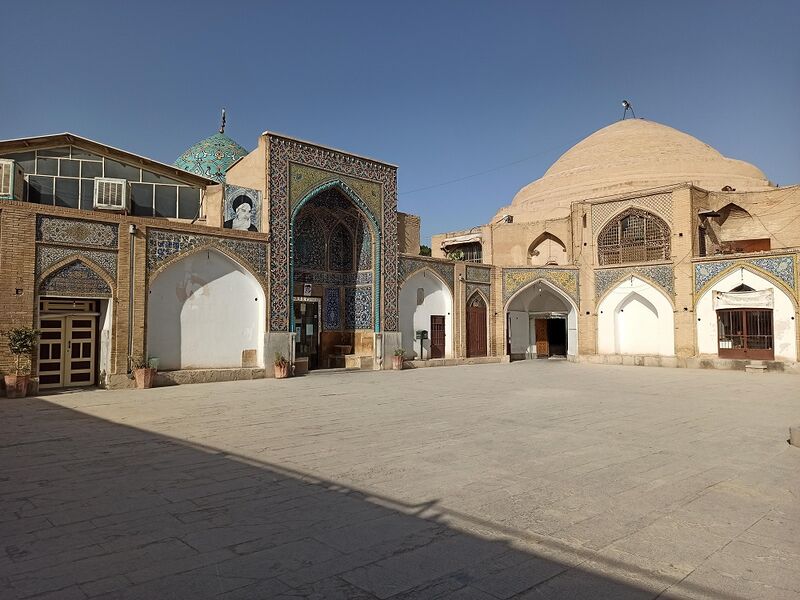 پرونده:2042192636-2.jpg