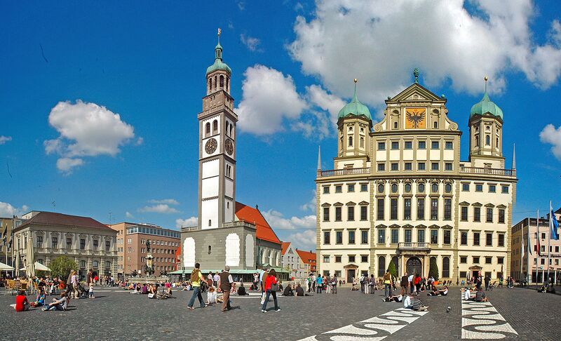 پرونده:1280px-Augsburg - Markt.jpg