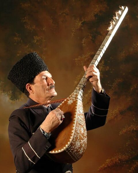 پرونده:قربانی، رسول.jpg