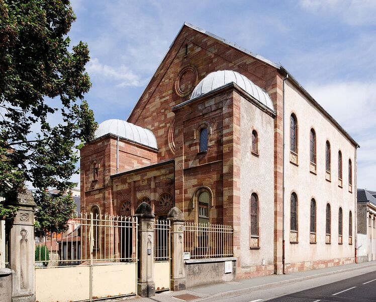 پرونده:2011-09-06 14-09-55-synagogue-belfort.jpg