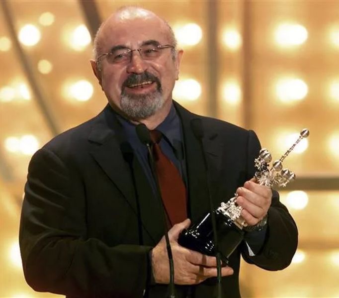 پرونده:41018500-1.jpg