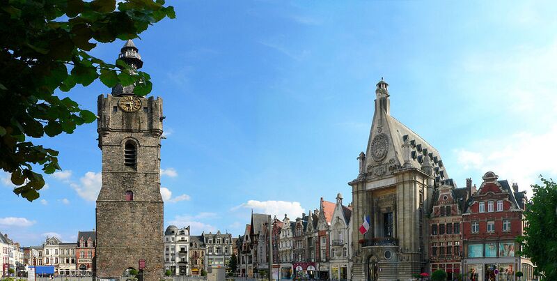 پرونده:1280px-Bethune beffroi et mairie 1544x778.jpg