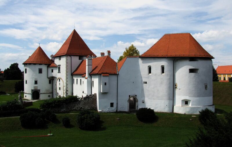 پرونده:Varaždin - stari grad.jpg