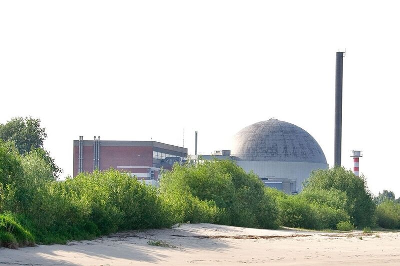 پرونده:1280px-Südostansicht AKW Stade 1.jpg