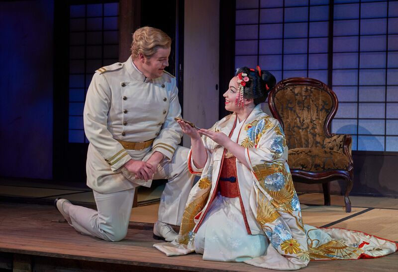 پرونده:Madame Butterfly.jpg