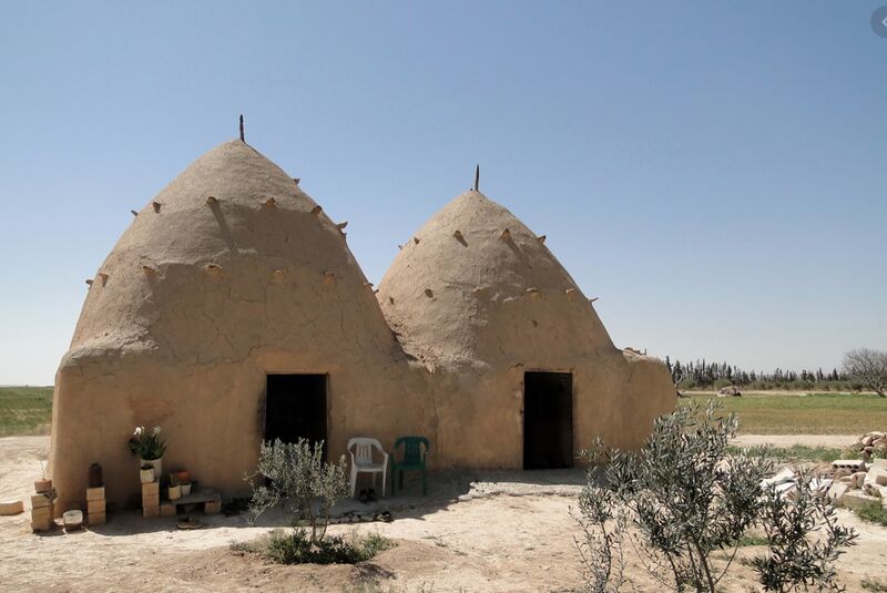 پرونده:کلبه های گلی در مکزیک.jpg