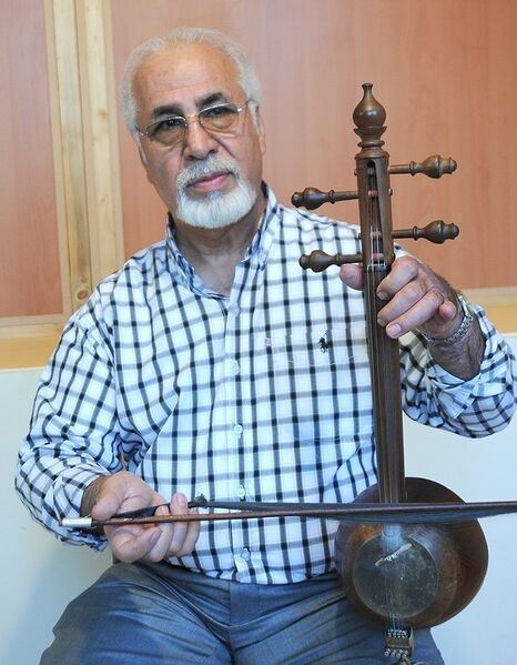 پرونده:آذرسینا.jpg