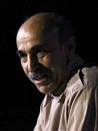 داوود دانشور