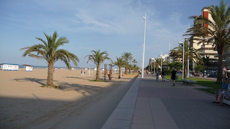 پرونده:Gandia Beach.jpg