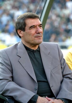26037500-2.jpg