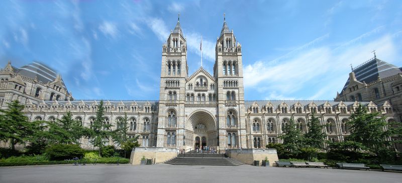 پرونده:2042159685-2.jpg