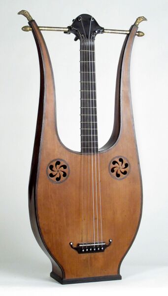 پرونده:Lyre-guitar1.jpg