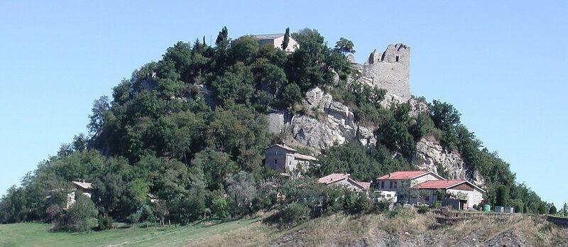 پرونده:1280px-Canossa ruins.jpg