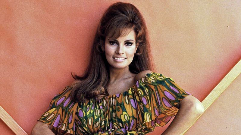 پرونده:Raquel1280.jpg