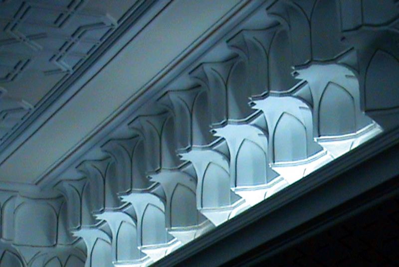 پرونده:2042162683- 2.jpg