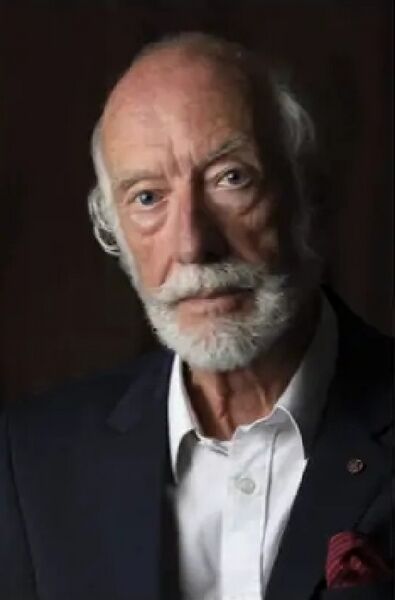 پرونده:McGough, Roger2.jpg