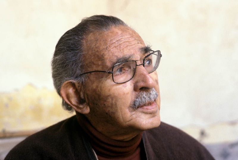 پرونده:حسن فتحی.jpg